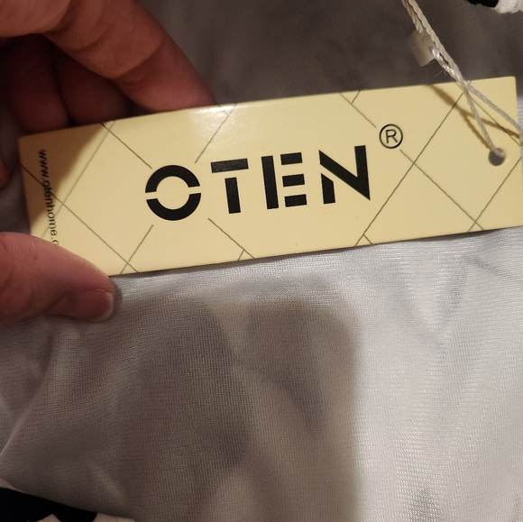 Women's 2XL Halter Style Floral Print Mini Dress - Picture 11 of 16